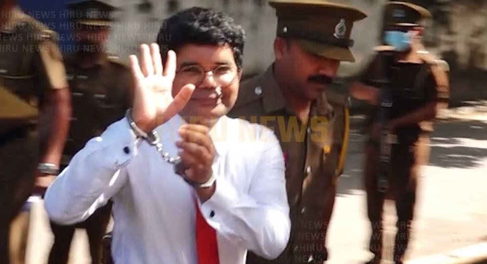 තුසිත හල්ඔළුවලා බේරා ගන්න ආණ්ඩුවට ප්ලග් වී සිටින නසරානිලා