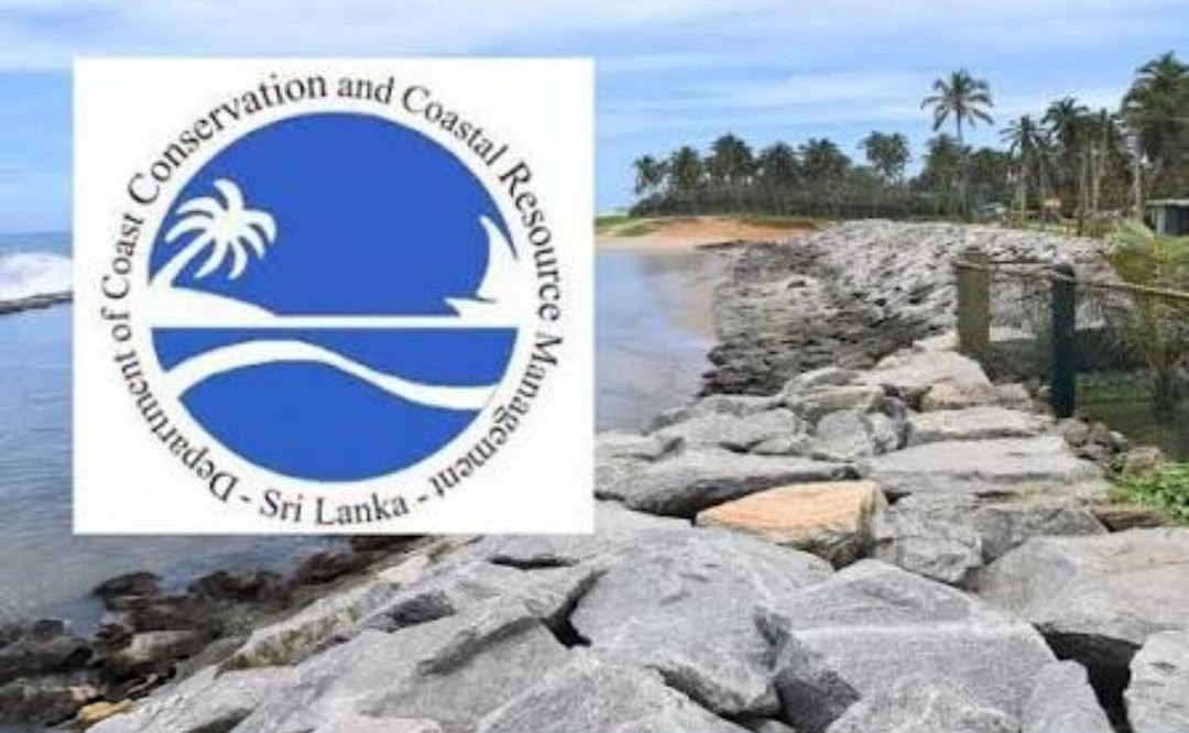 දුෂණය නැති කරනවා කියලා ආපු ආණ්ඩුවේ 'කලිසම ඔලුවෙන් ගලවලා.'